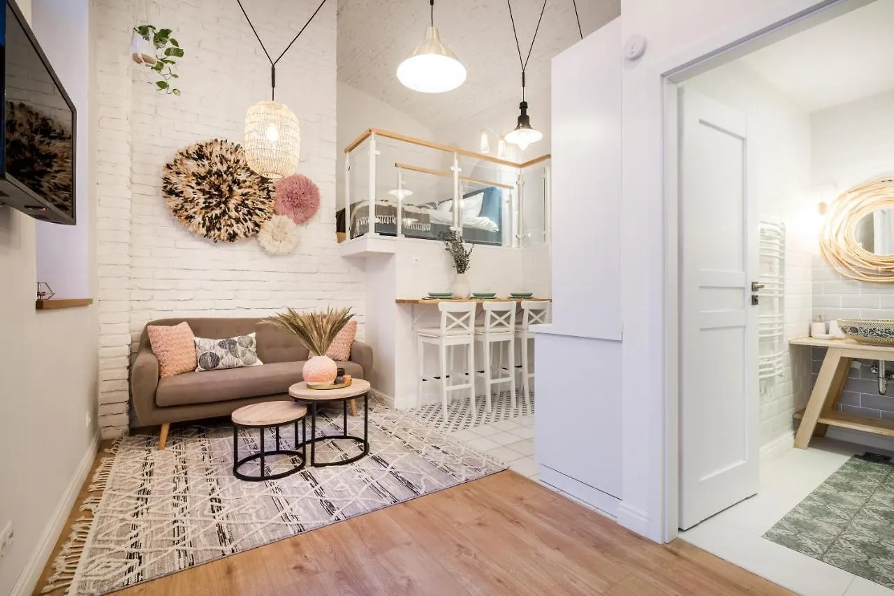 Roomli Boho Chic Apartments Budapest