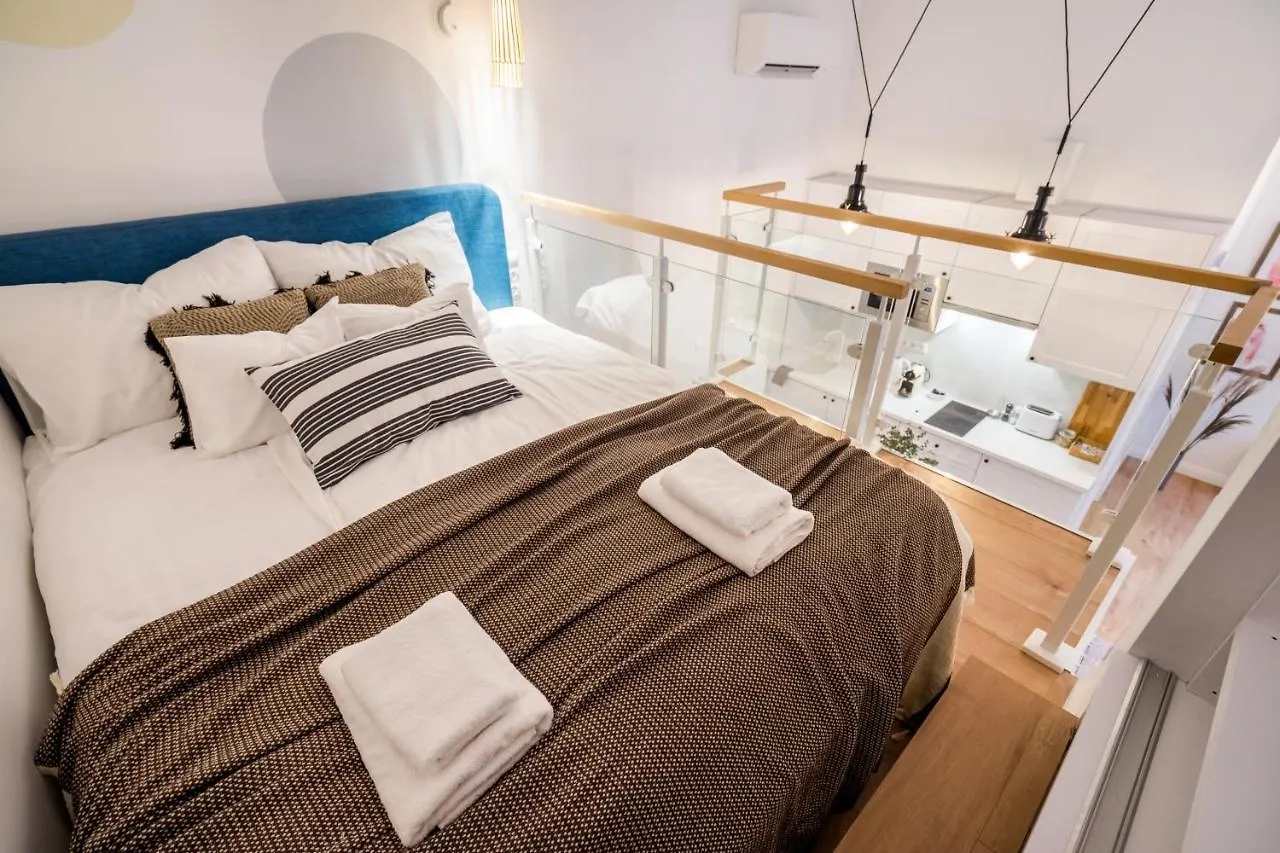 Roomli Boho Chic Apartments Budapest