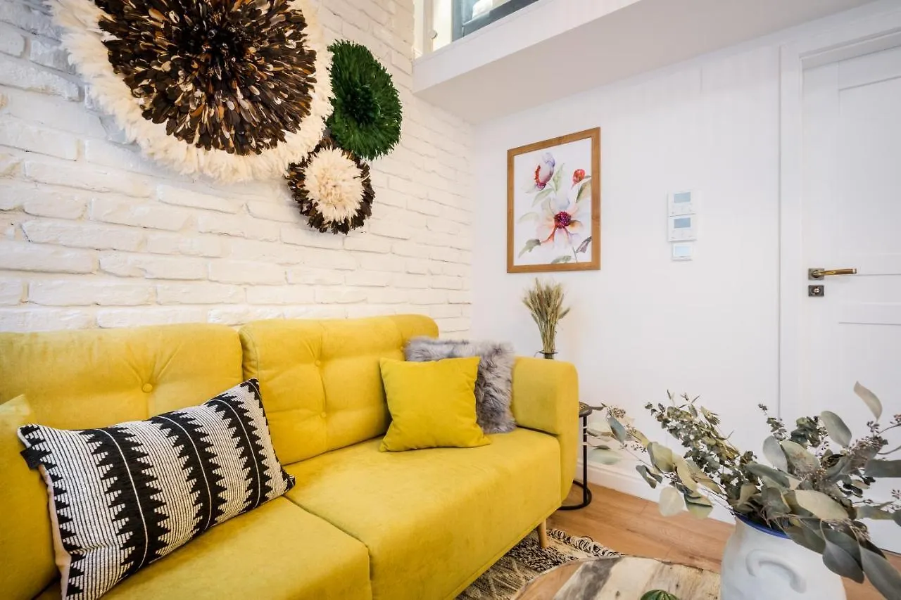 Roomli Boho Chic Apartments Budapest
