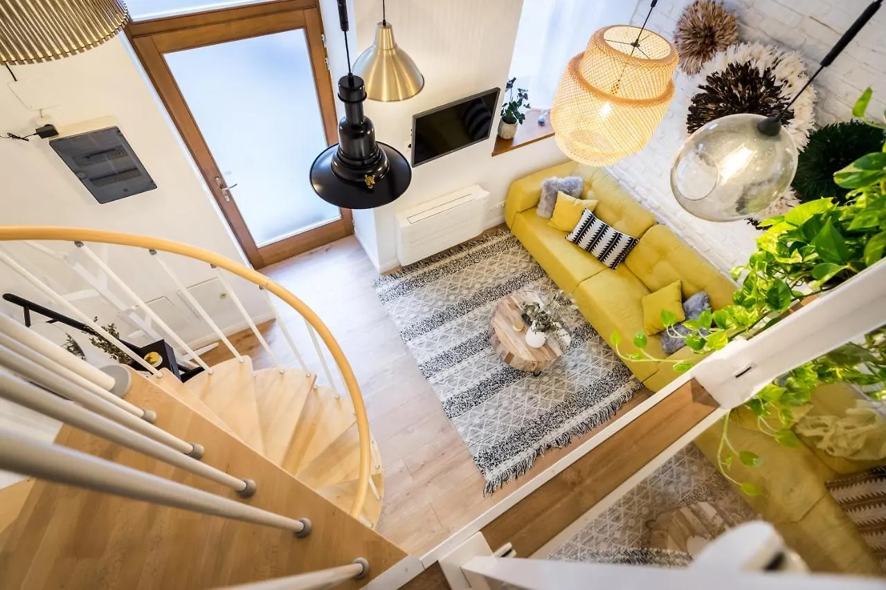 Roomli Boho Chic Apartments Budapest
