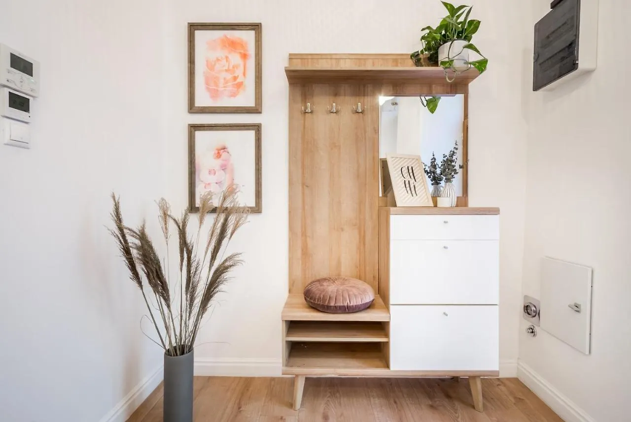 Roomli Boho Chic Apartments Budapest
