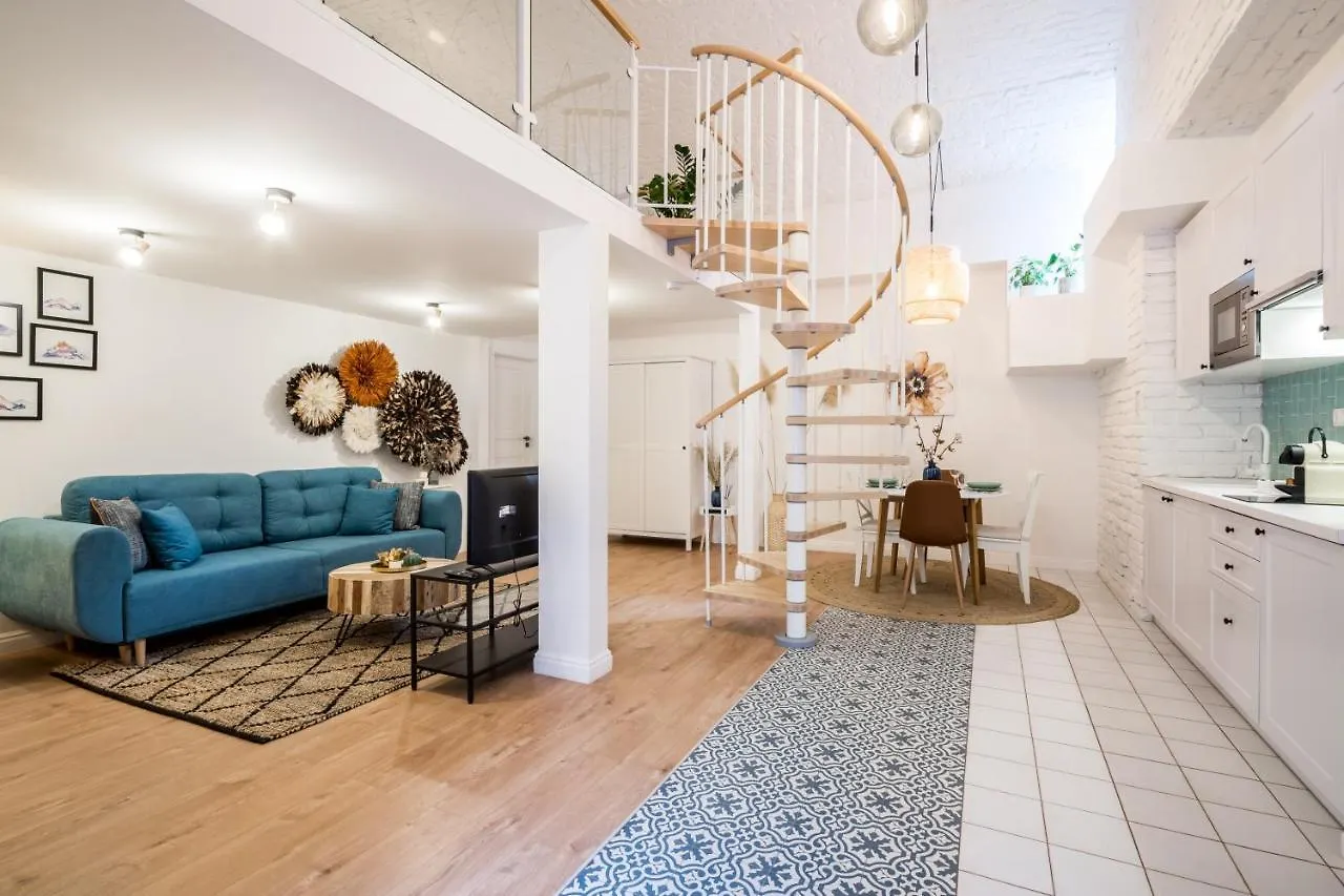 Roomli Boho Chic Apartments Budapest