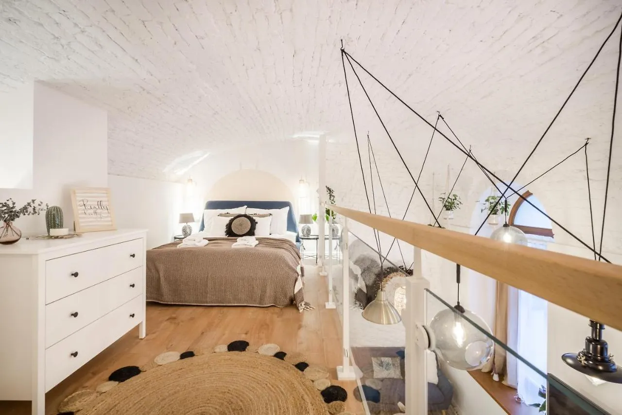 Roomli Boho Chic Apartments Budapest Hungría