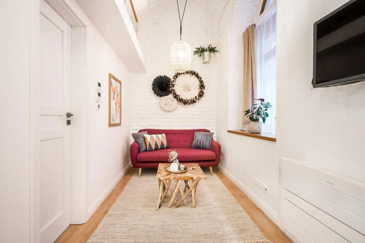Roomli Boho Chic Apartments Budapest