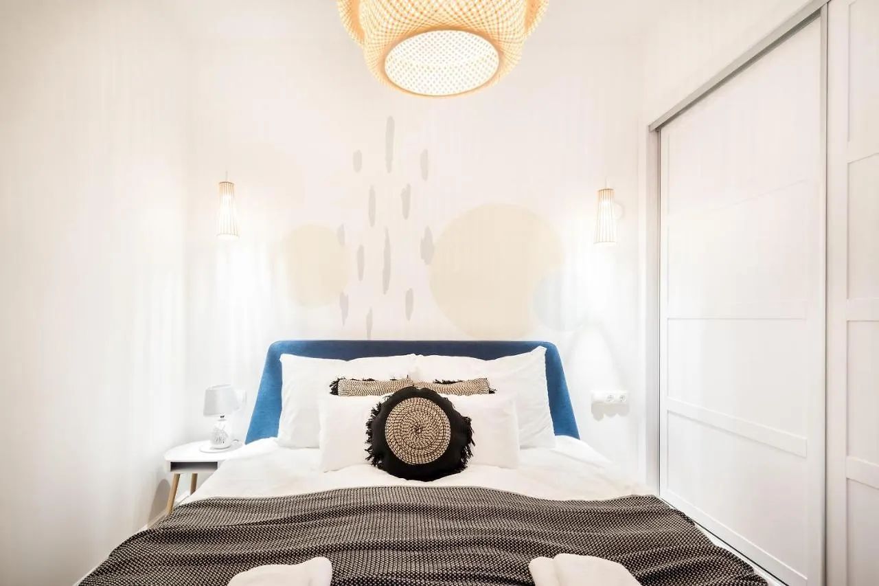 Roomli Boho Chic Apartments Budapest