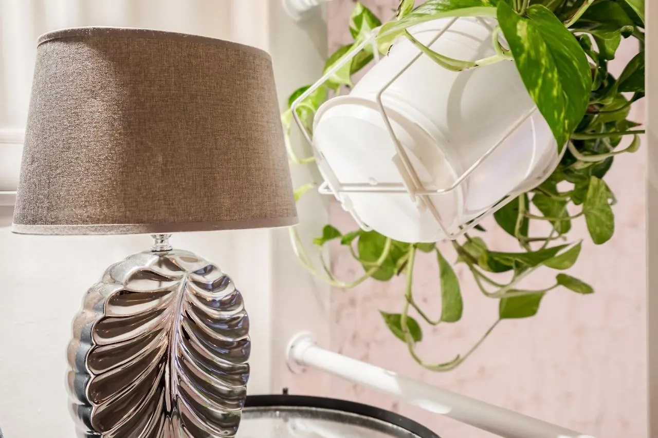 Roomli Boho Chic Apartments Budapest