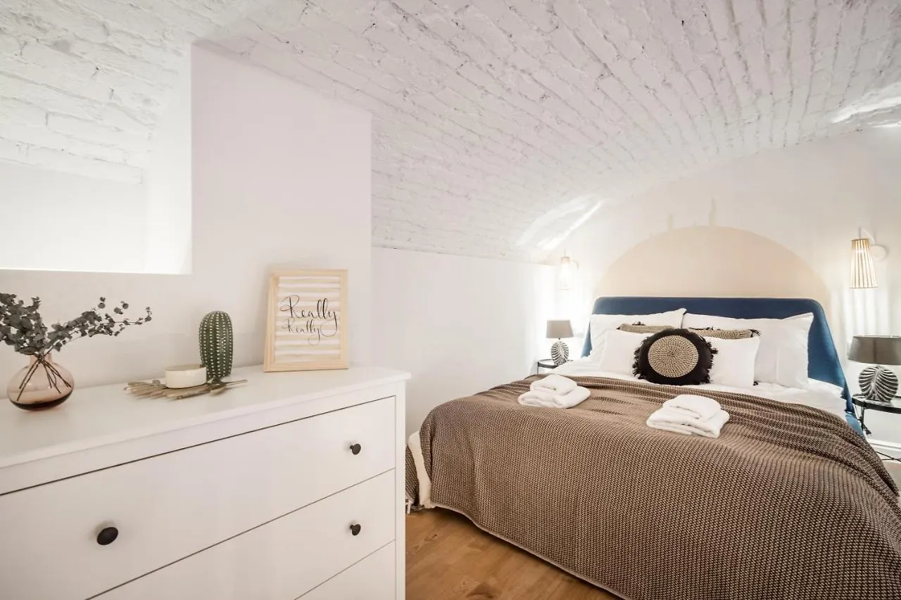 Roomli Boho Chic Apartments Budapest
