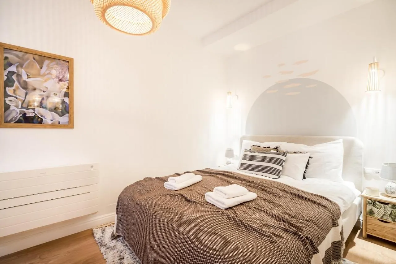 Roomli Boho Chic Apartments Budapest