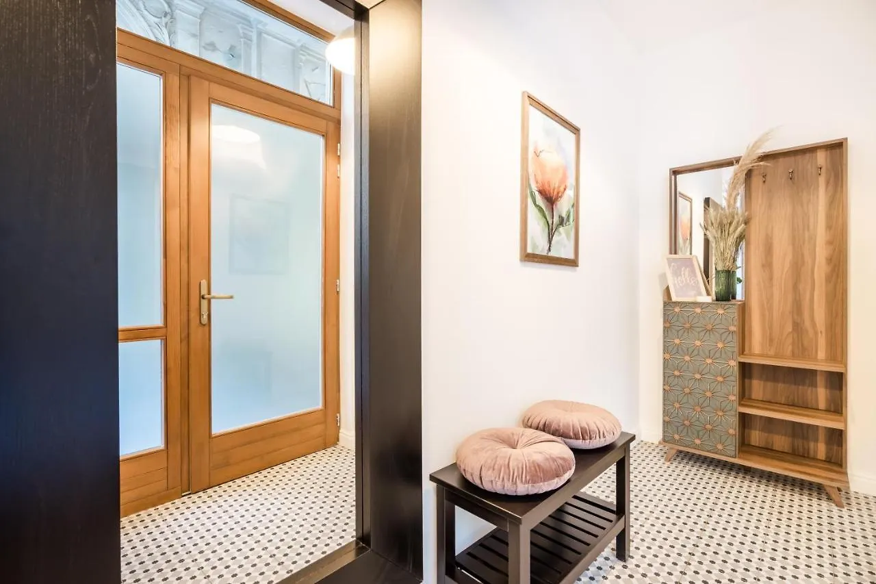Roomli Boho Chic Apartments Budapest Hungría