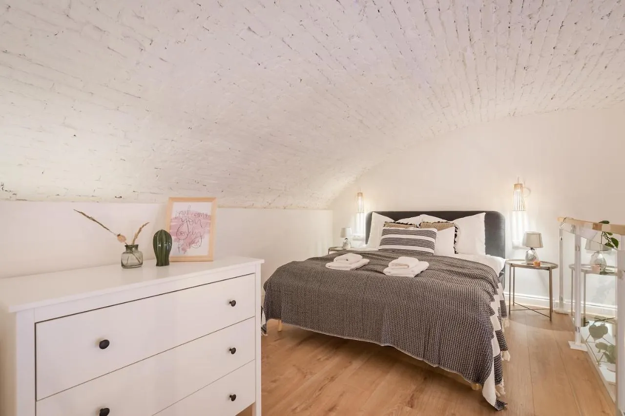Roomli Boho Chic Apartments Budapest